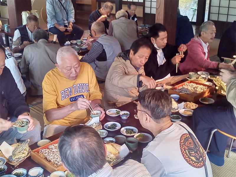 山梨へバス旅行