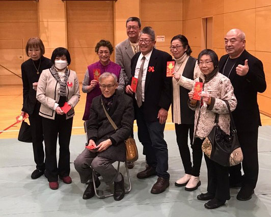 16届の卒業生、ほか３名