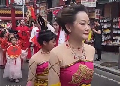 民族舞踊隊